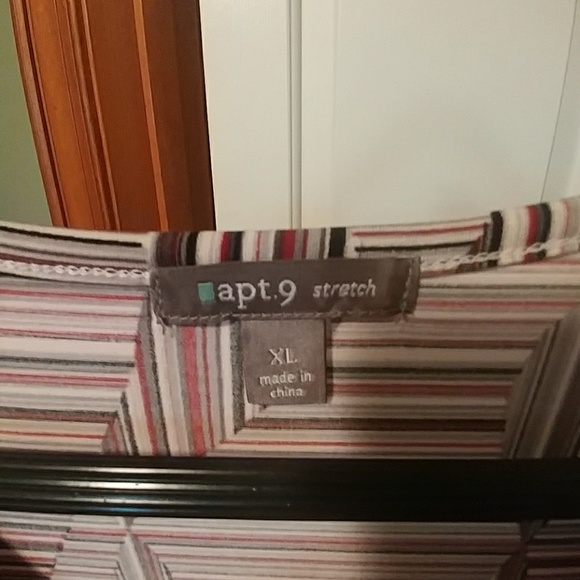 Dress - Picture 5 of 6